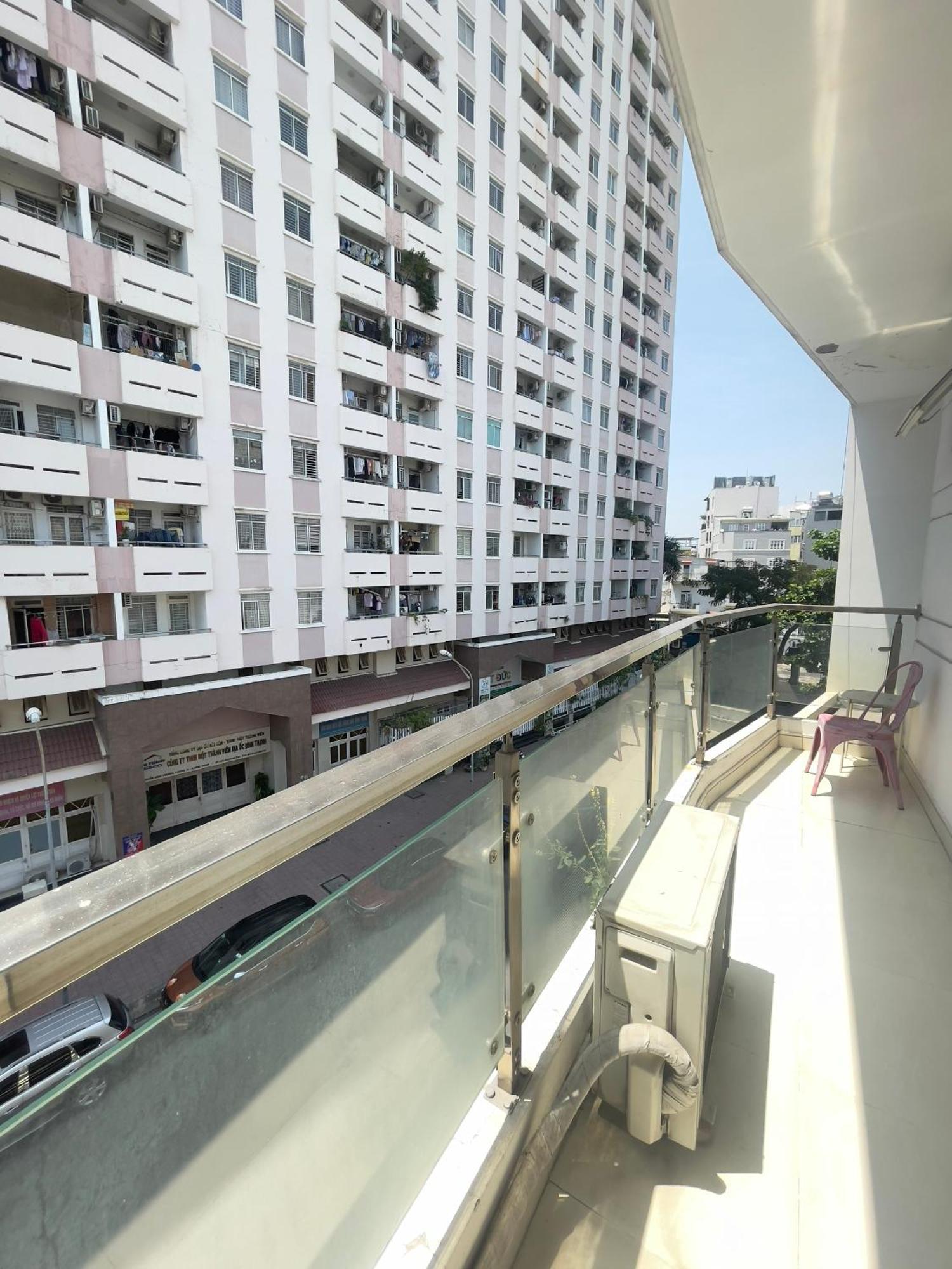 Mh Serviced Apartment Хошимин Екстериор снимка