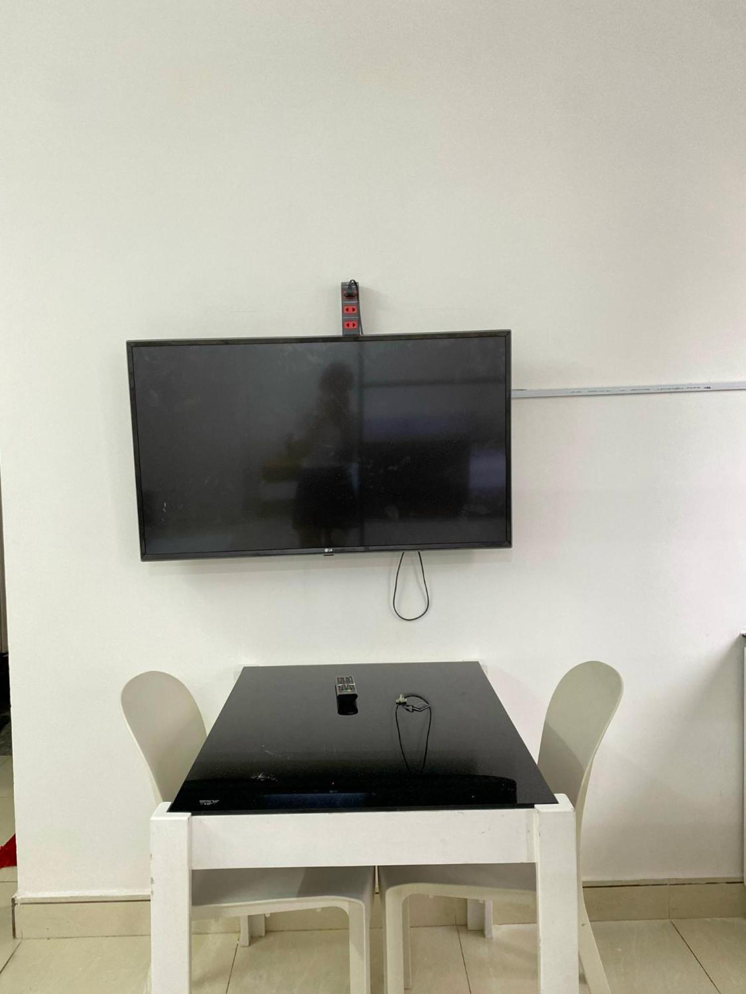 Mh Serviced Apartment Хошимин Екстериор снимка